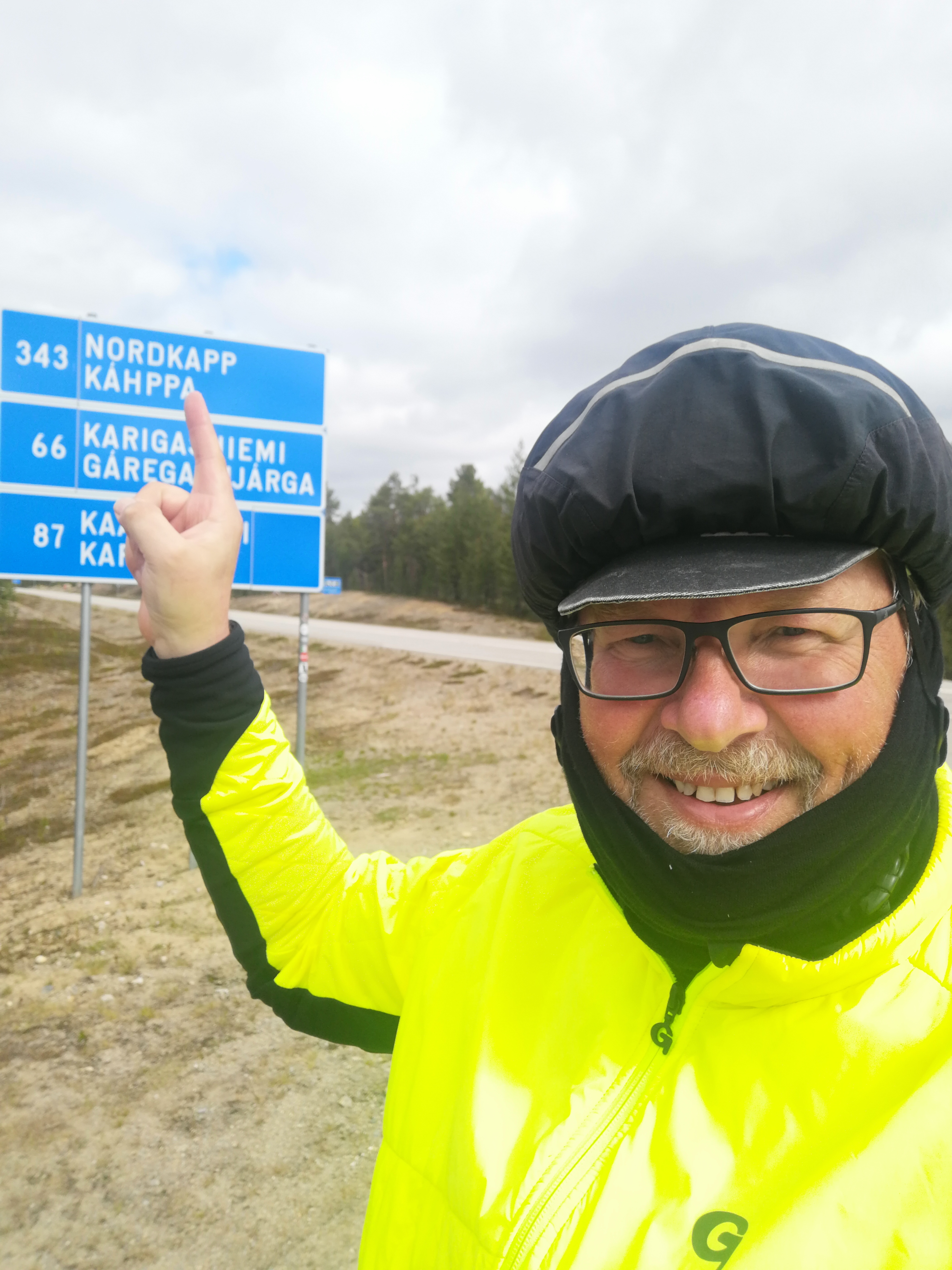 Ersten Ruhetag eingelegt und erstmals Nordkap auf einem Wegweiser