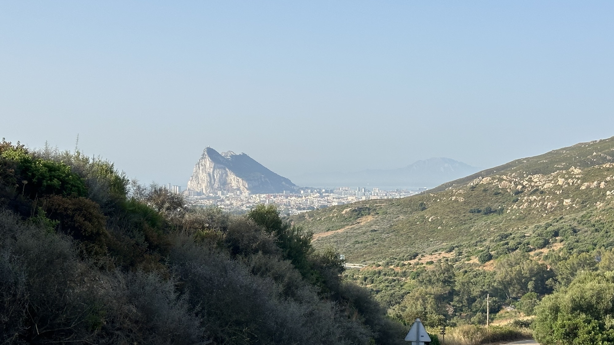 Tag 17/ Durch Zaunlücken und Sträucher: Mein Weg entlang der Costa del Sol.